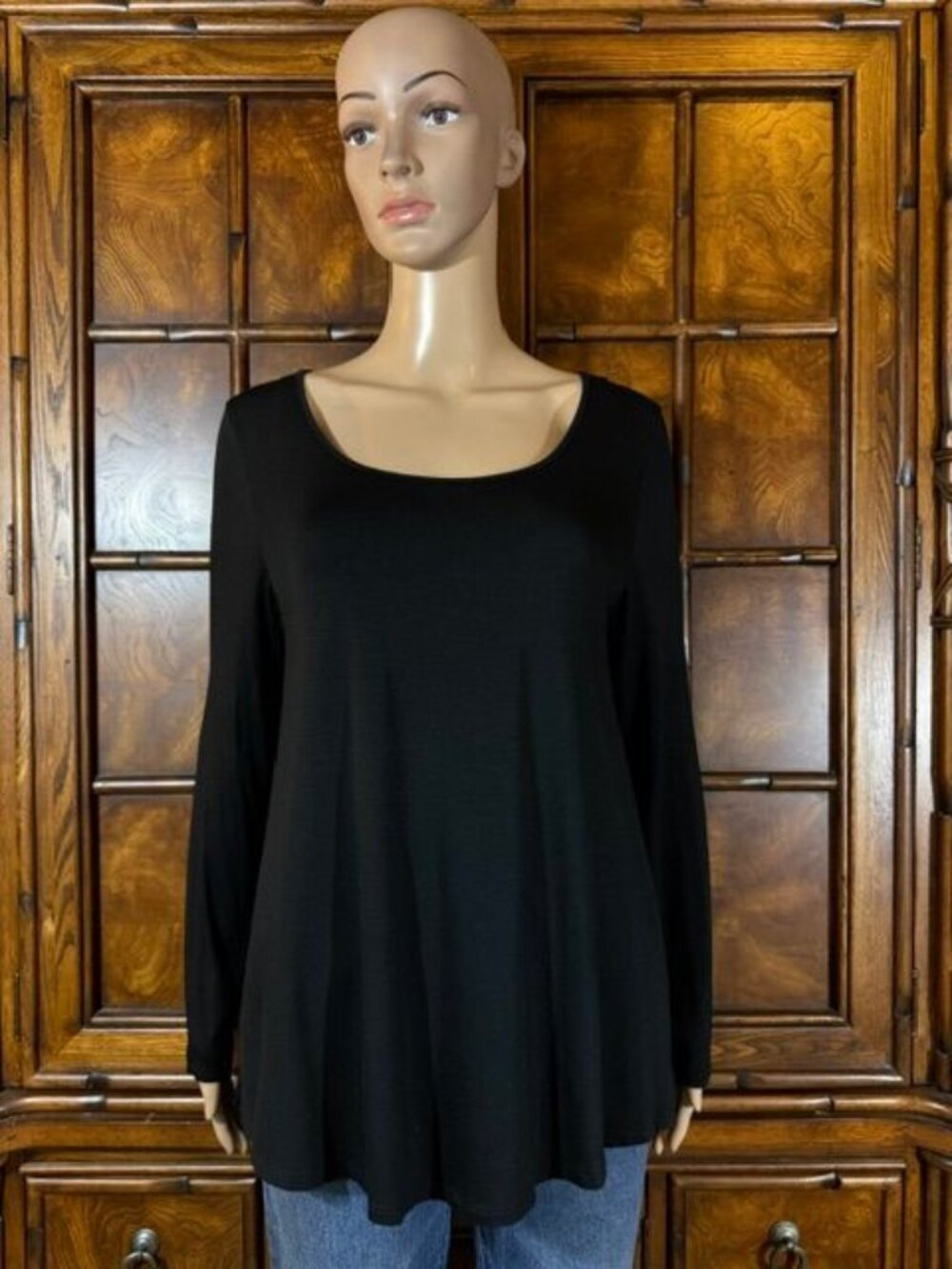 Marla Wynne Black Knit Scoop Neck Side Slits Long Sleeve Swing Top